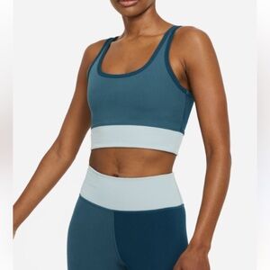 Nike ribbed cropped training tank, built in bra, small teal blue